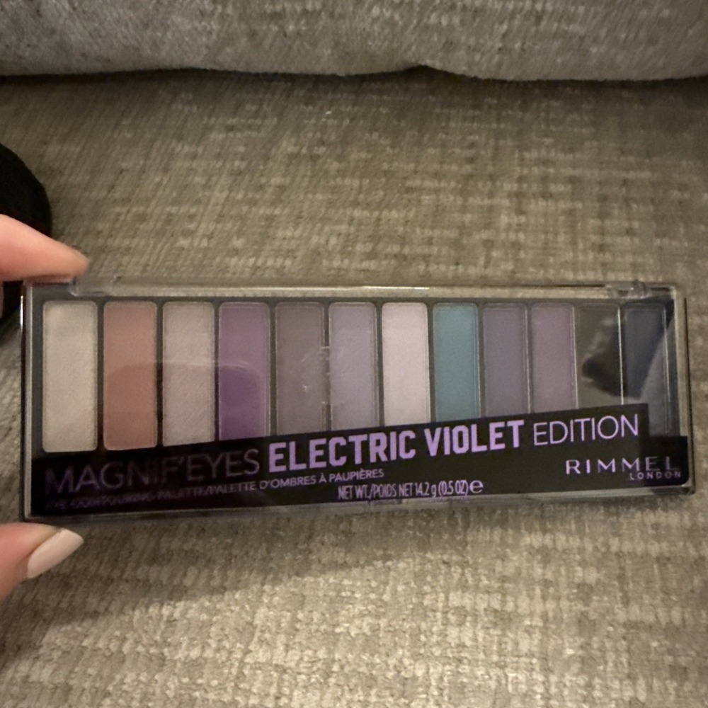 Rimmel London Magnif'eyes Eyeshadow Palette, Electric Violet